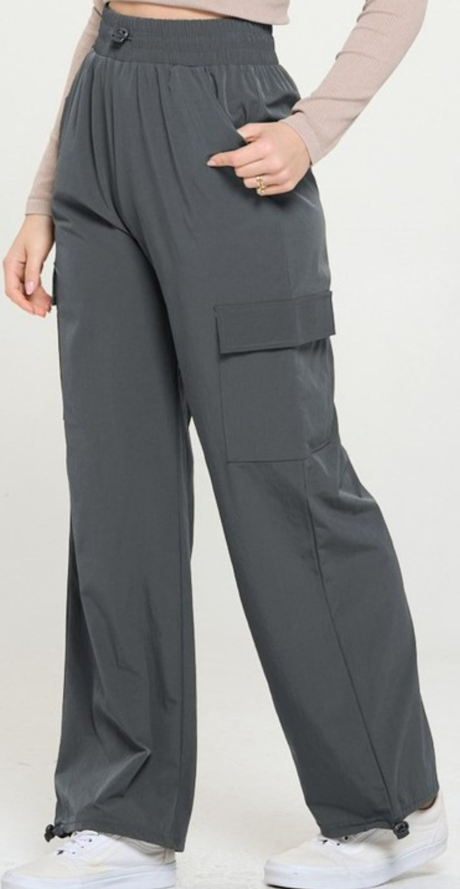 Lucero Cargos