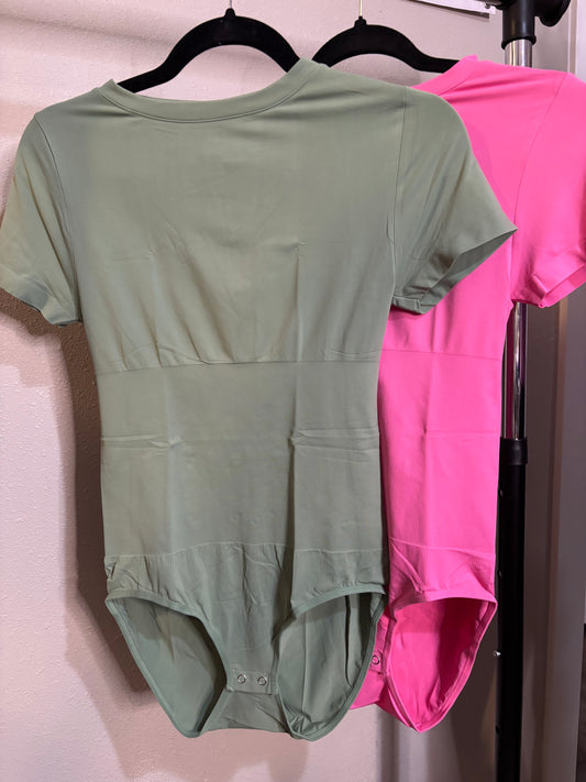 Seamless Short Sleeve Bodysuits