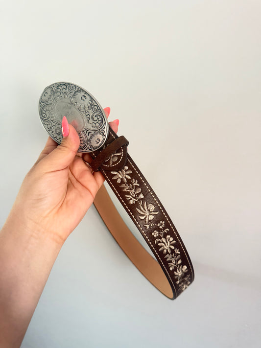 Bloom Oval Embroidered Belt (Dark Brown)