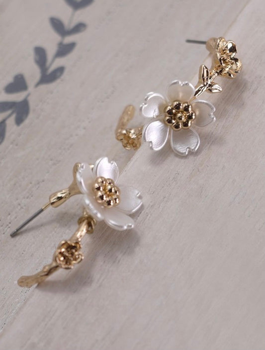 One Pearl Flower Earring