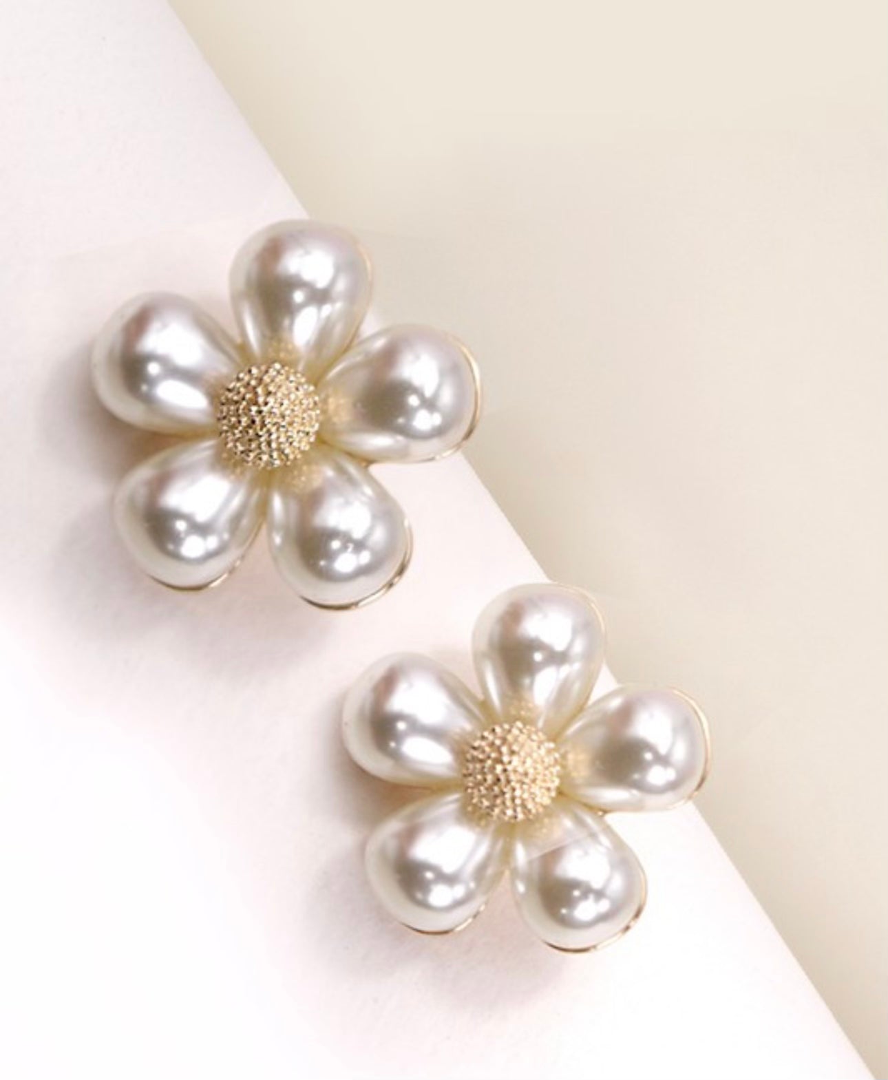 Flower Pearl Studs