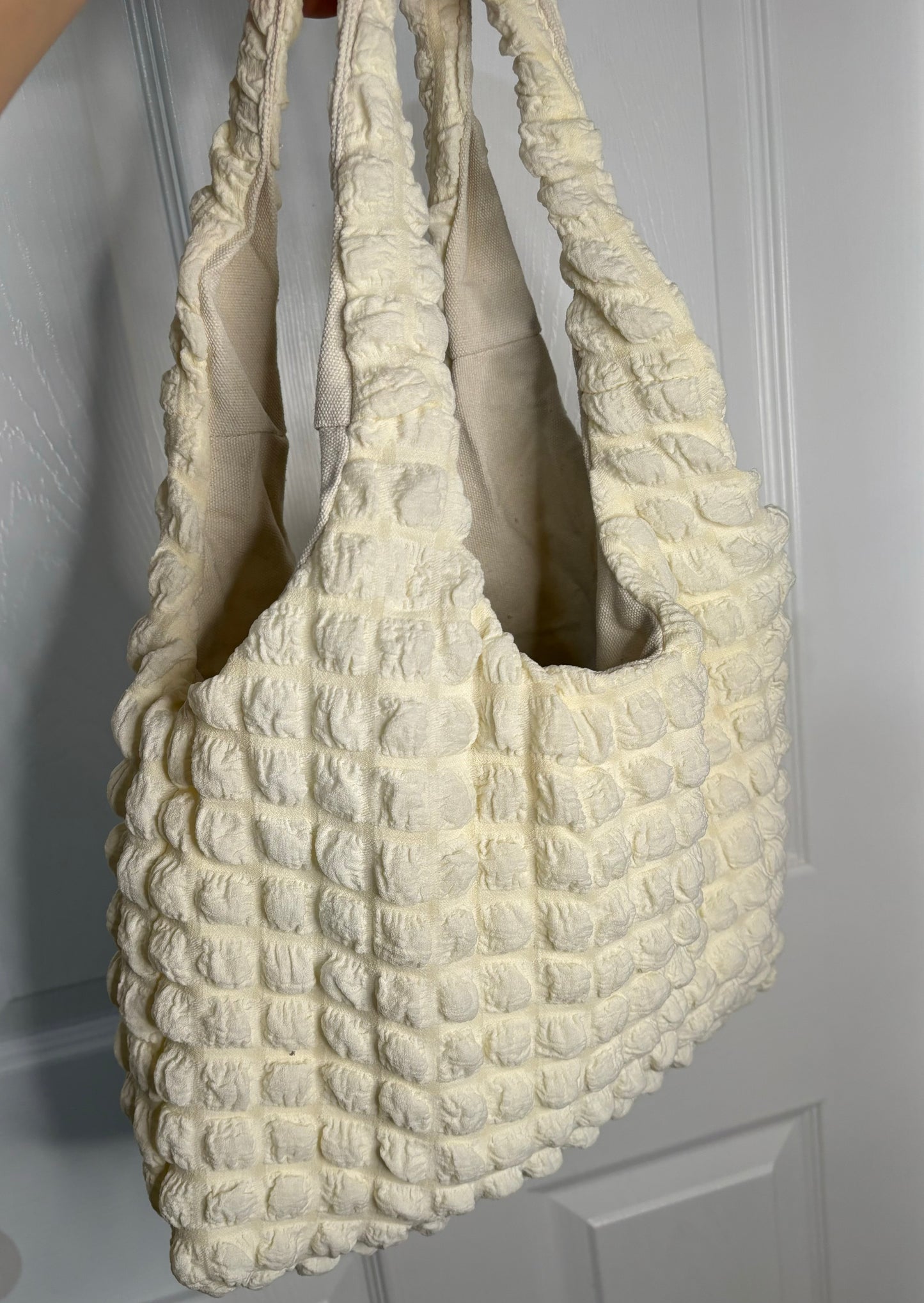 Evelyn Shoulder Tote