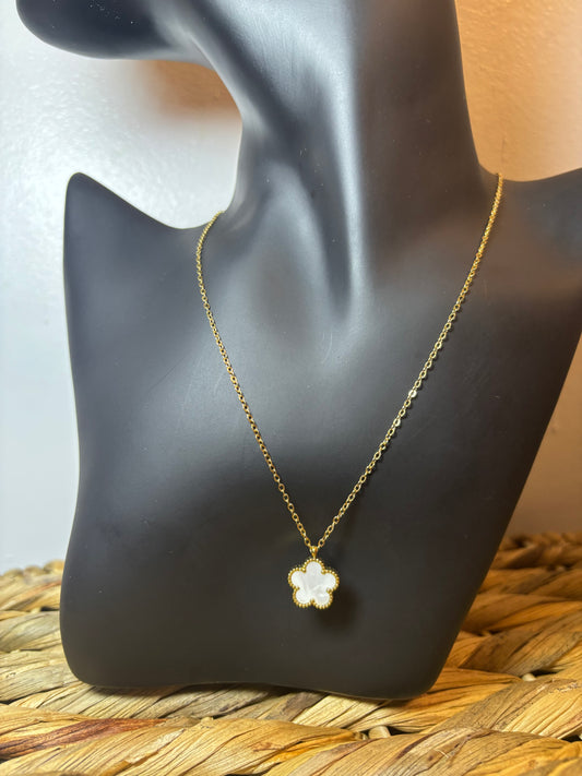 Simply Lucy Necklace